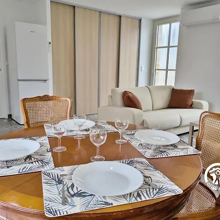 La Maison Du Bourg, 4 Personnes Louverné