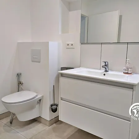 La Maison Du Bourg, 4 Personnes * Louverné