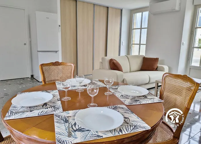 La Maison Du Bourg, 4 Personnes Louverné