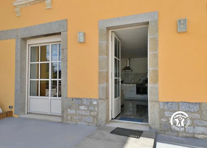 La Maison Du Bourg, 4 Personnes Louverné